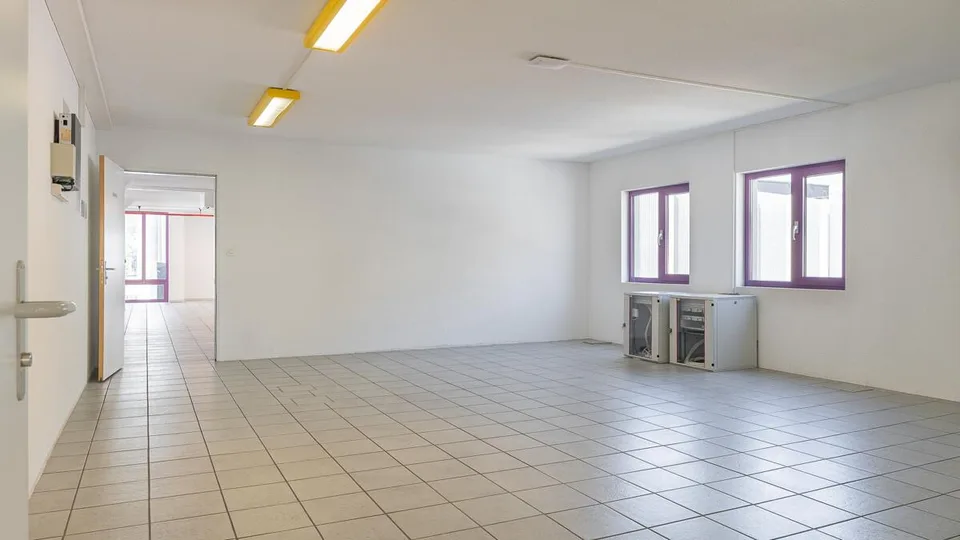 Unterteilbare Bürofläche und Werkstatt an idealer Lage in Visp – Foto 10 von 20