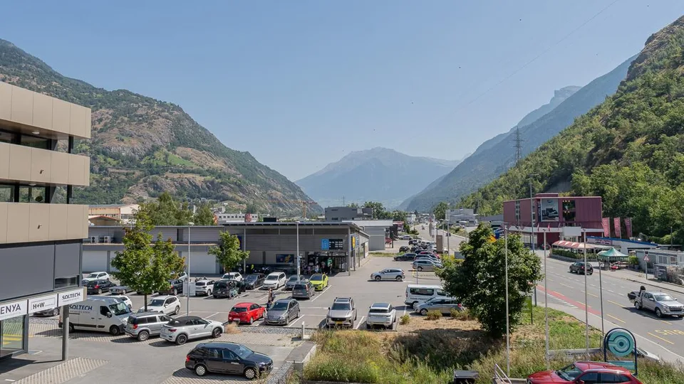 Unterteilbare Bürofläche und Werkstatt an idealer Lage in Visp – Foto 14 von 20