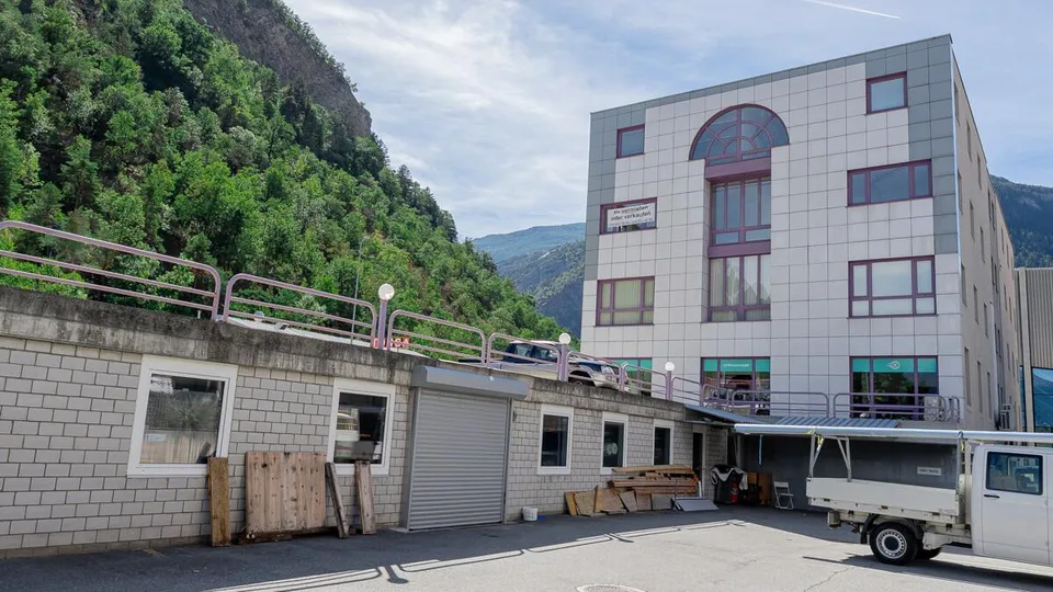 Unterteilbare Bürofläche und Werkstatt an idealer Lage in Visp – Foto 17 von 20