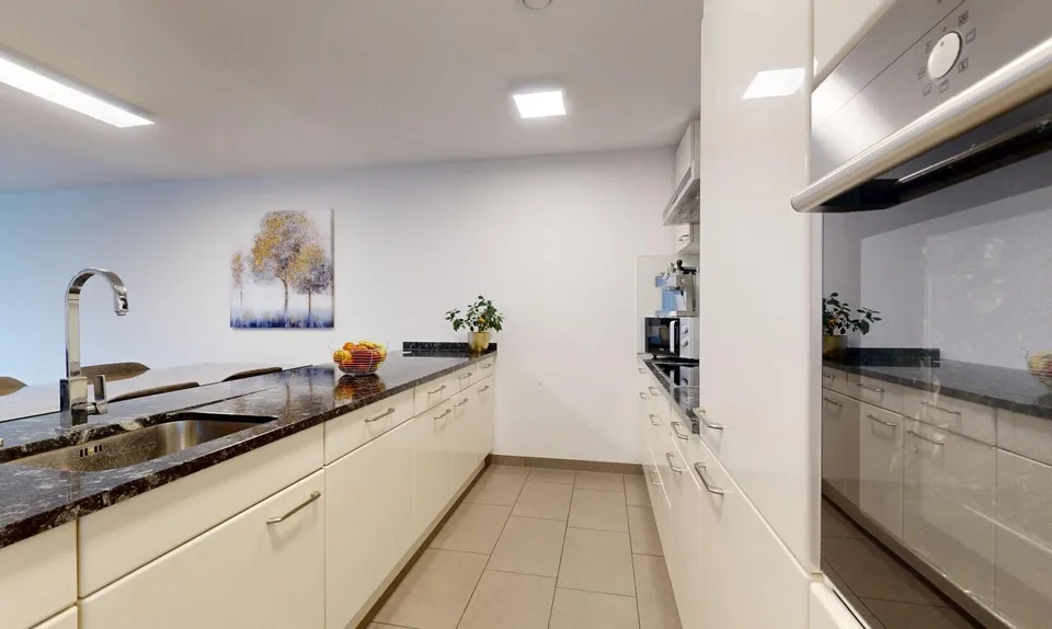 Bright 4.5-room apartment for well-being in a well-connected location – photo 8 of 16