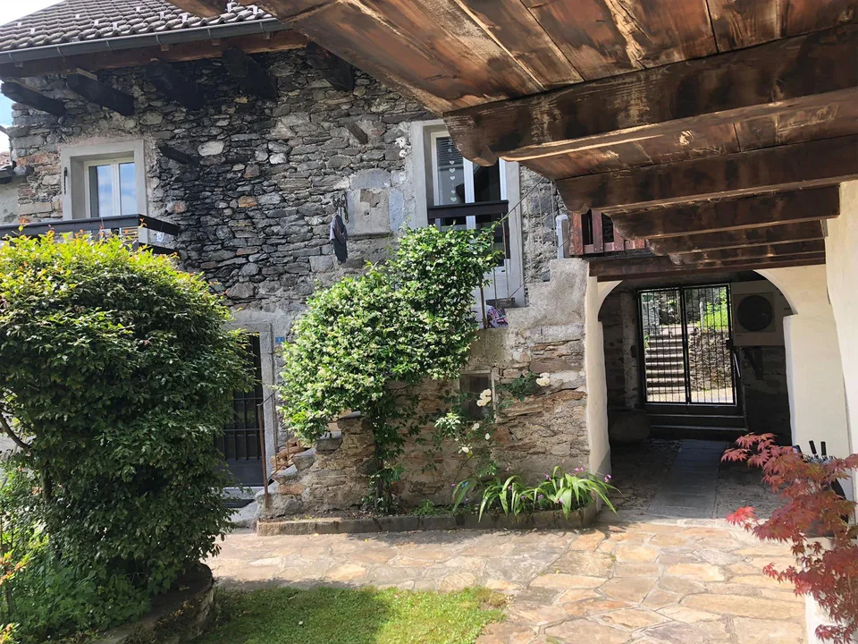 6.5 Zimmer Einfamilienhaus in Arcegno – Foto 9 von 26