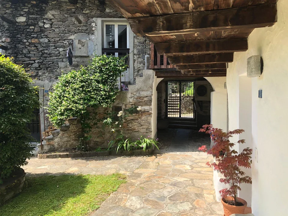6.5 Zimmer Einfamilienhaus in Arcegno – Foto 7 von 26
