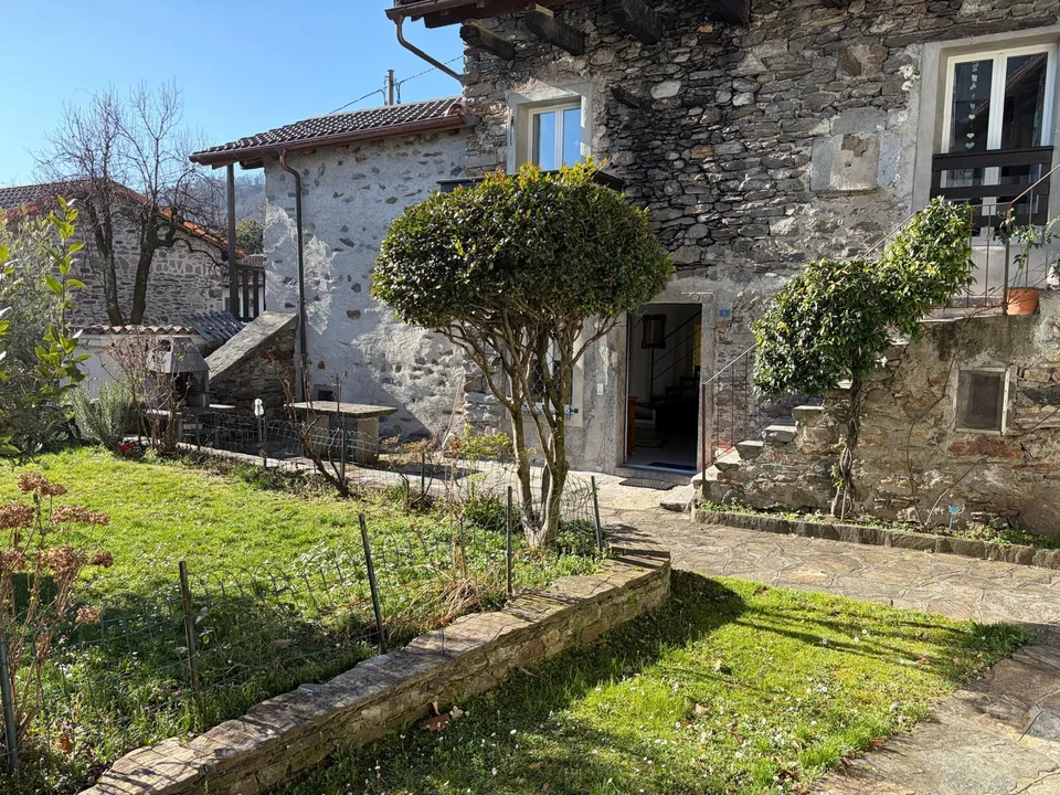 6.5 Zimmer Einfamilienhaus in Arcegno – Foto 24 von 26