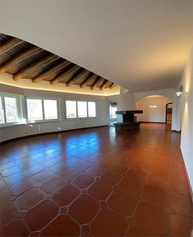 Esclusiva Villa con Area Wellness e Vista Aperta nel Verde di Vezia – foto 7 di 13