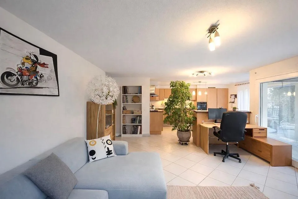 4,5-ZIMMER-WOHNUNG MIT FREIEM BERGBLICK