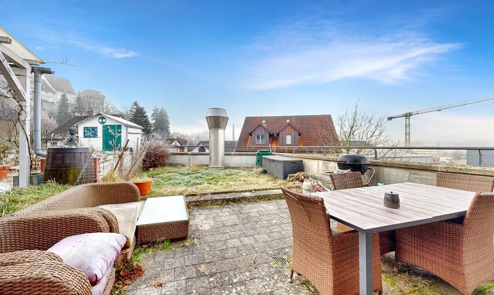 Zuhause ankommen: Grosszügige Maisonettewohnung mit Terrasse
