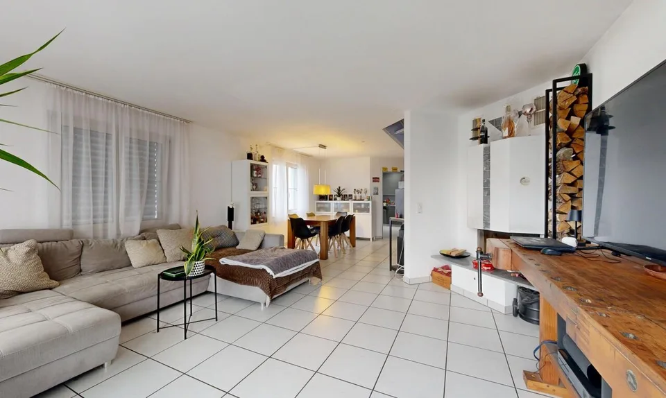 Zuhause ankommen: Grosszügige Maisonettewohnung mit Terrasse