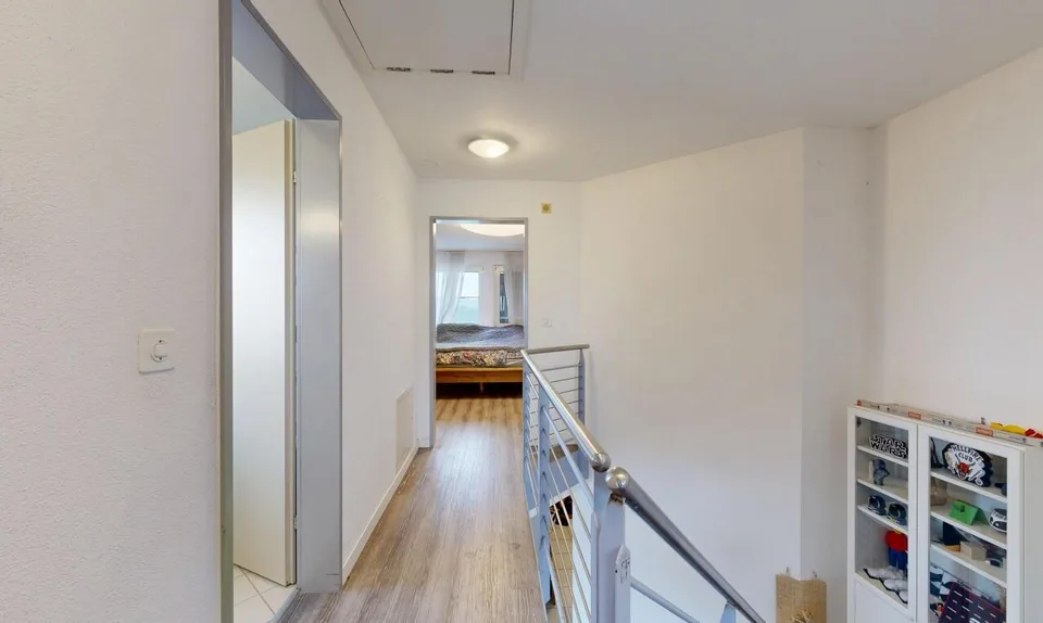 Arrive home: Spacious maisonette apartment with terrace – photo 10 of 19