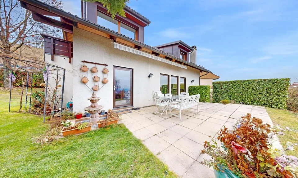 Saint-Légier – Casa indipendente con grande potenziale di sviluppo
