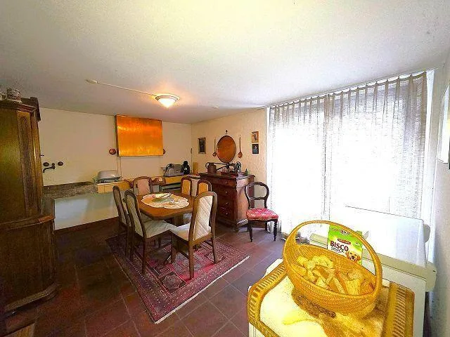 Casa di 6,5 locali con giardino e terrazza, bella vista, tranquillo... – Foto 8 von 30
