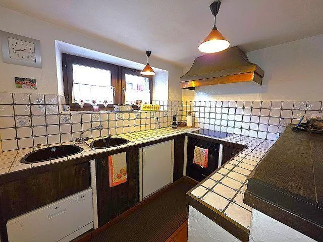 Casa di 6,5 locali con giardino e terrazza, bella vista, tranquillo... – Foto 11 von 30