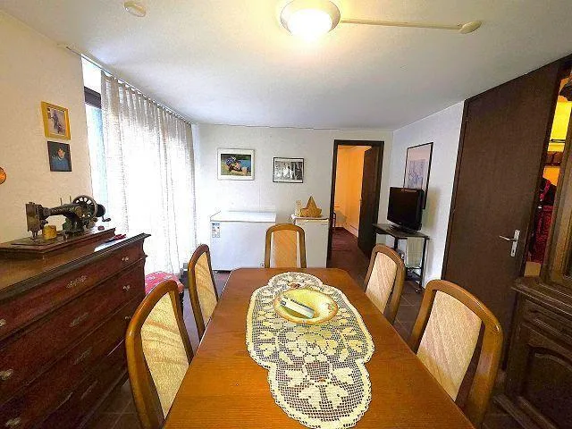 Casa di 6,5 locali con giardino e terrazza, bella vista, tranquillo... – Foto 7 von 30