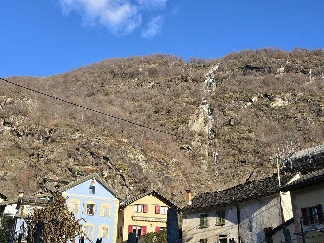 Casa di 6,5 locali con giardino e terrazza, bella vista, tranquillo... – Foto 30 von 30