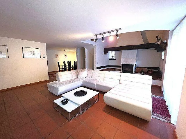 Casa di 6,5 locali con giardino e terrazza, bella vista, tranquillo... – Foto 6 von 30