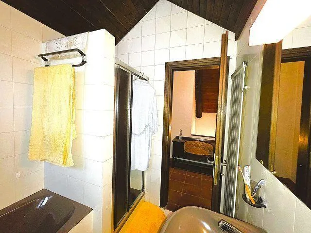Casa di 6,5 locali con giardino e terrazza, bella vista, tranquillo... – Foto 19 von 30