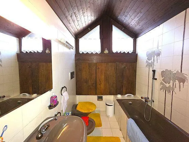 Casa di 6,5 locali con giardino e terrazza, bella vista, tranquillo... – Foto 20 von 30