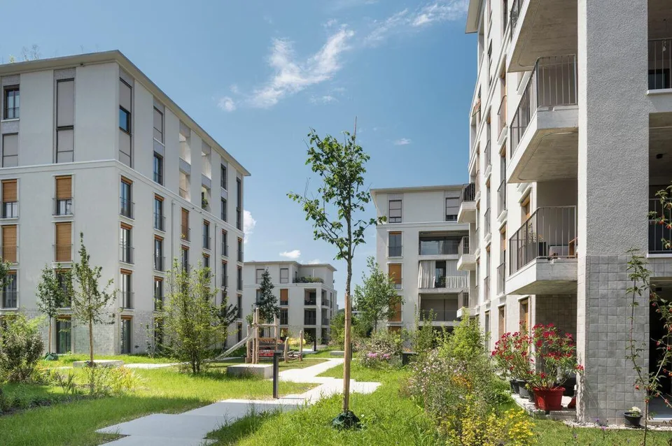 Einstellhallenplatz im Hinterkirch in Reinach