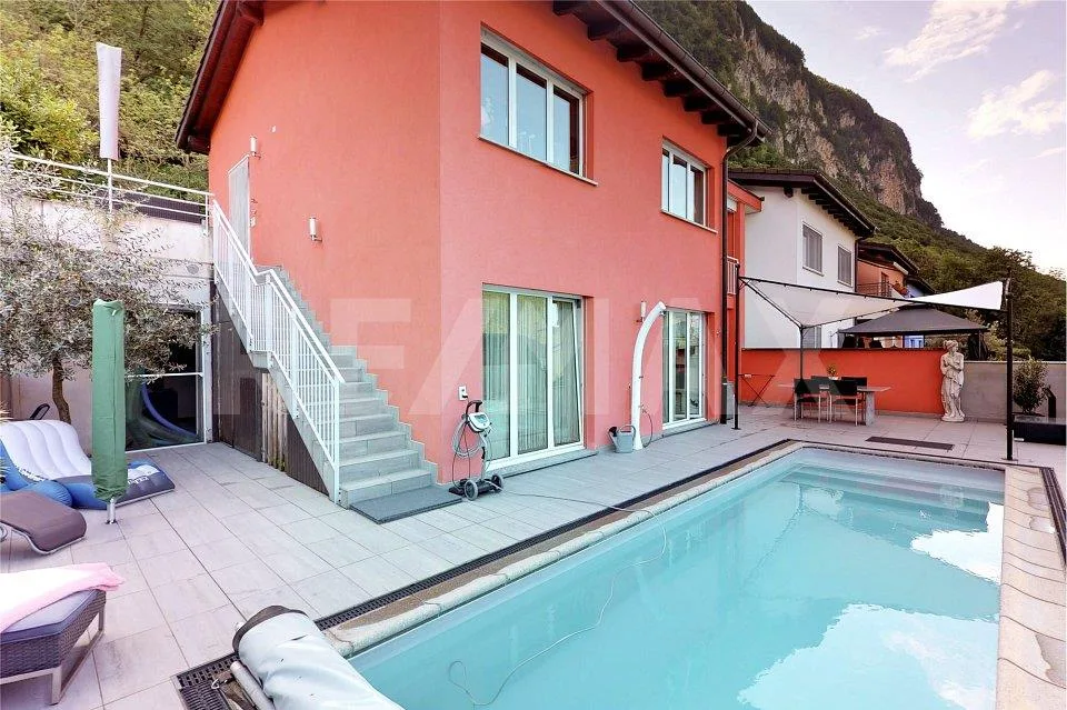 Incantevole casa di vacanza con piscina e terrazza