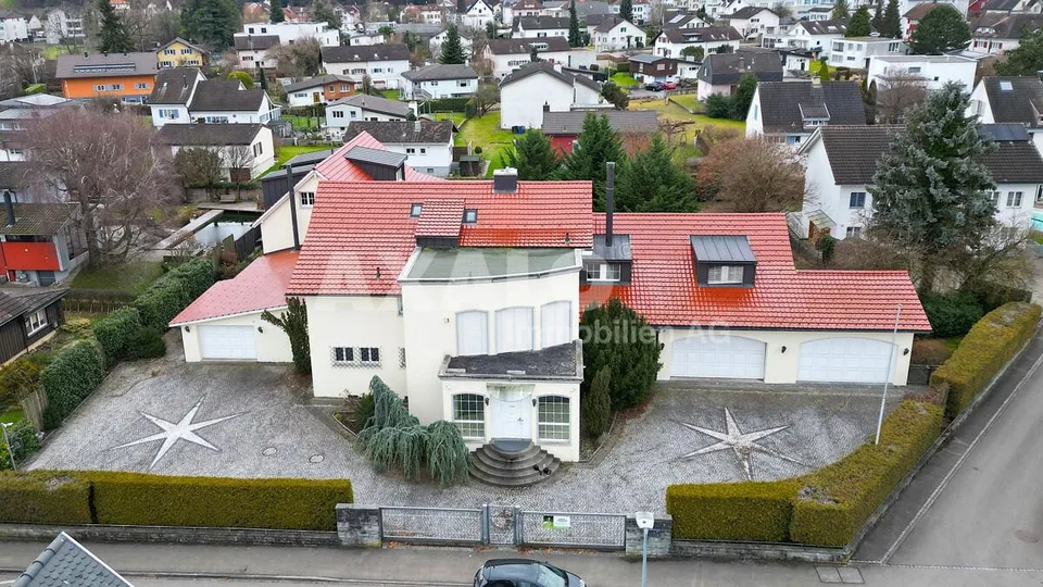 Villa mit grosszügigem Raumkonzept in Rheineck
