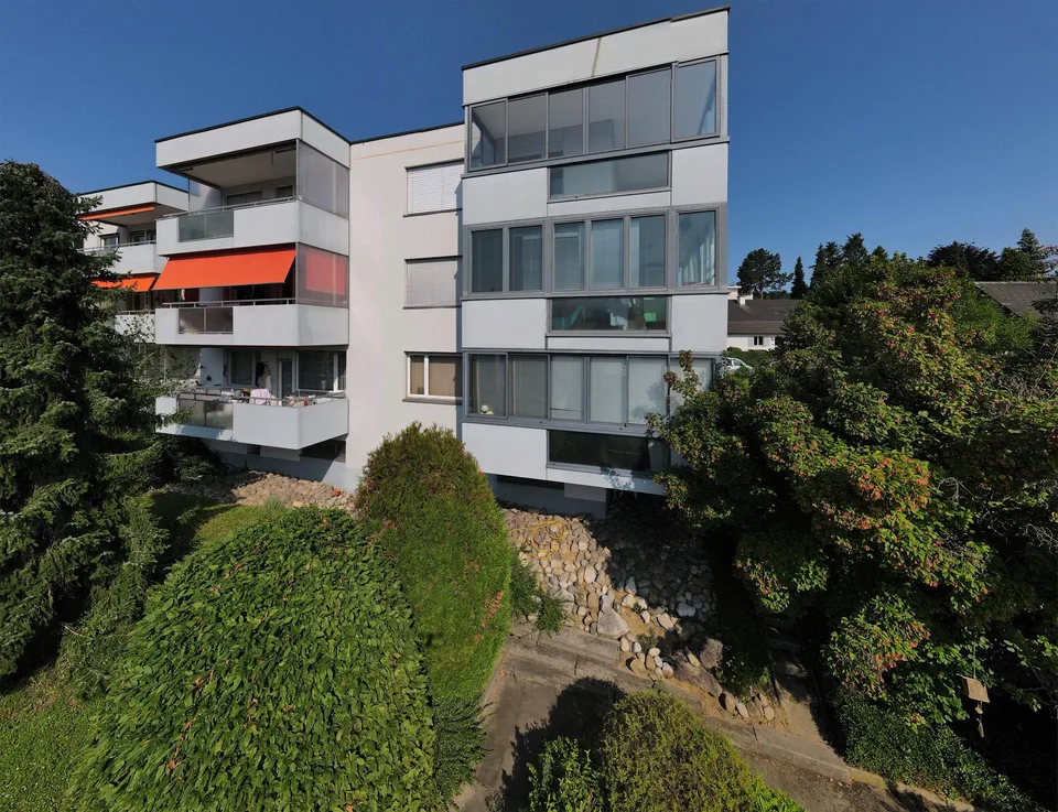 Helle 4-Zimmer-Wohnung mit grossem Balkon in Oberwil kaufen