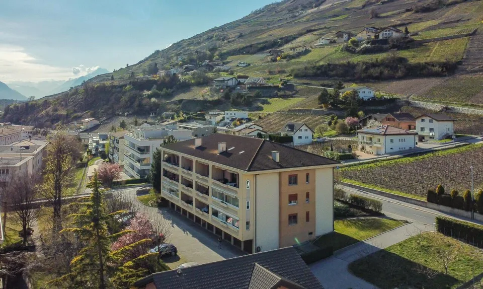 Charmant duplex familial en attique avec vue dégagée sur les montagnes