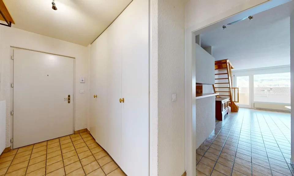 Incantevole duplex familiare attico con vista libera sulle montagne
