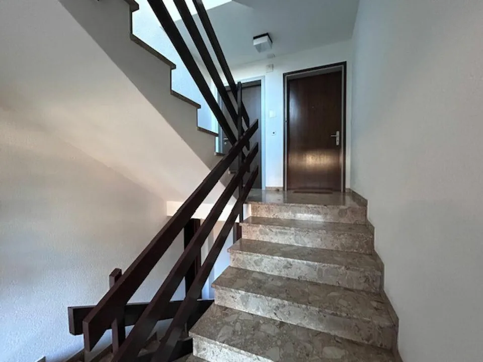 APPARTAMENTO 4.5 LOCALI IN ZONA RESIDENZIALE