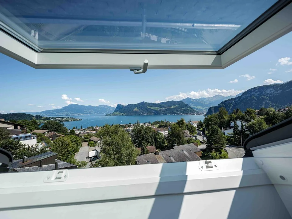 Exklusive Villa mit spektakulärer See- und Bergsicht – Foto 21 von 29