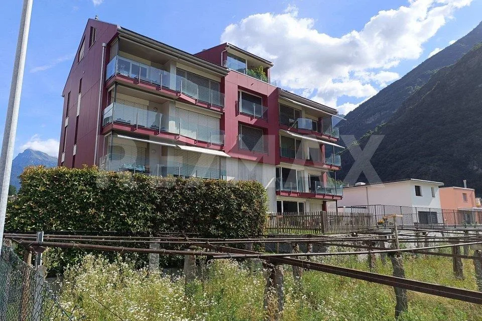 Moderno e luminoso appartamento di 3.5 locali a Biasca