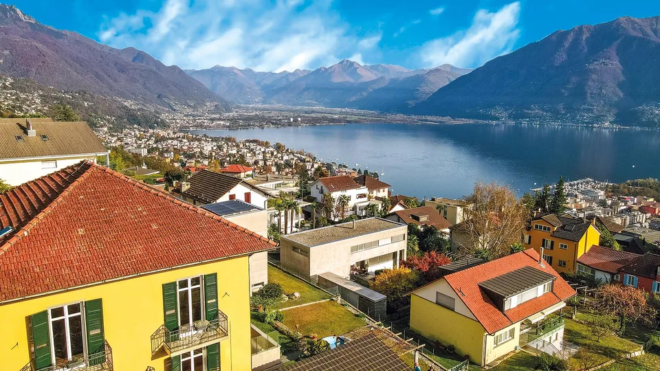 3-1/2 Zimmerwohnung mit Garten und Seeblick