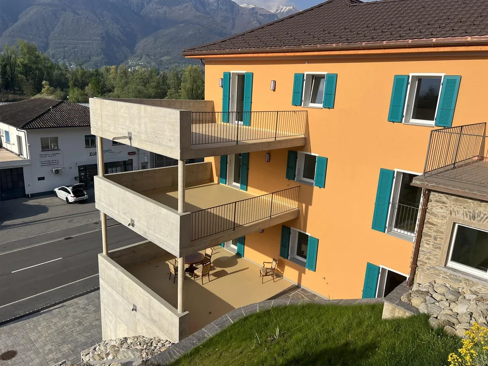 Wunderschönes Attika mit sonnige Terrasse über Bolle di Magadino – photo 7 of 29