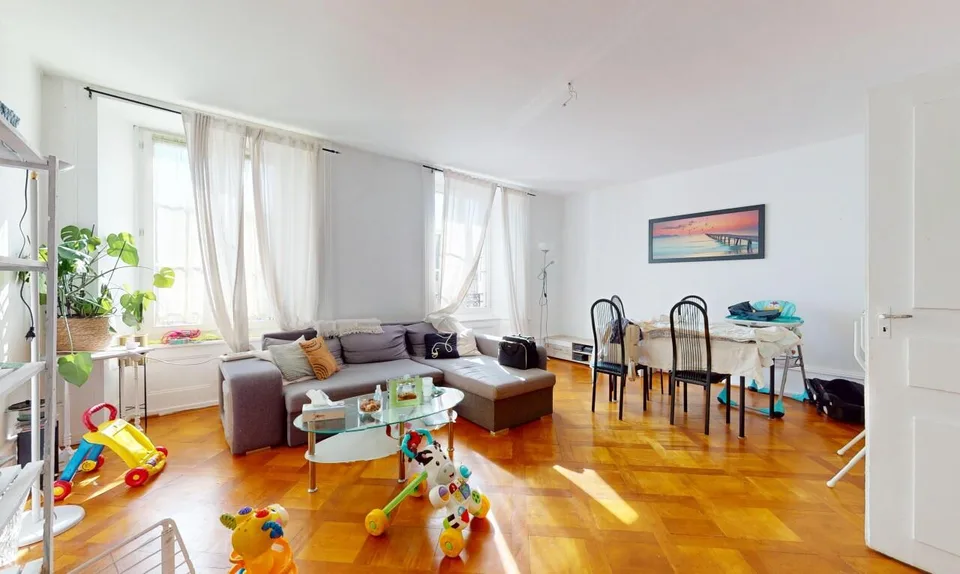 Immeuble mixte de rendement au cœur de Saint-Imier – forte rentabilité