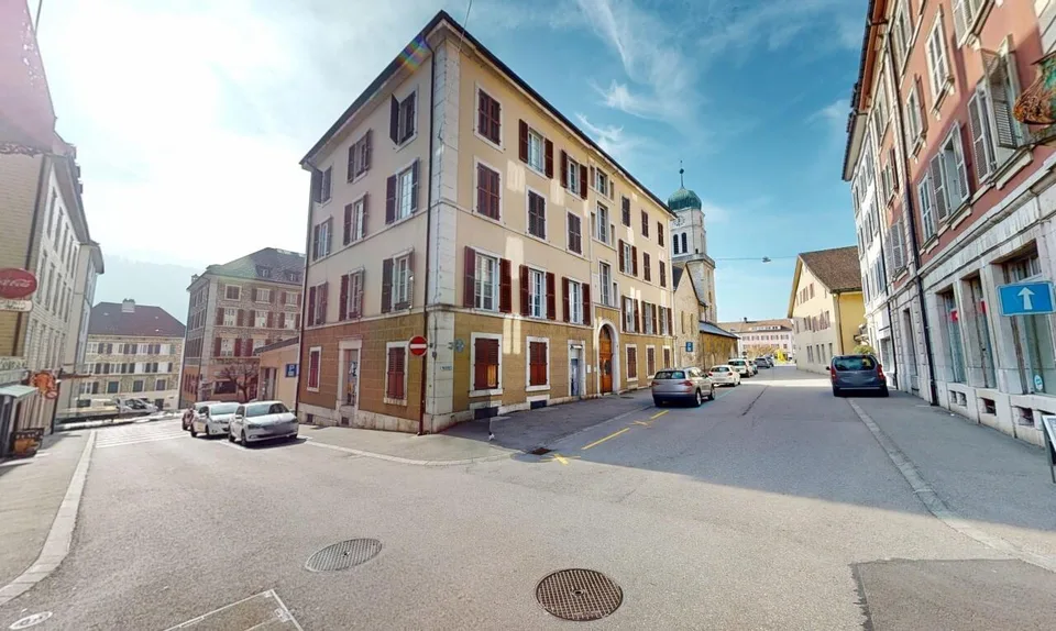 Immeuble mixte de rendement au cœur de Saint-Imier – forte rentabilité