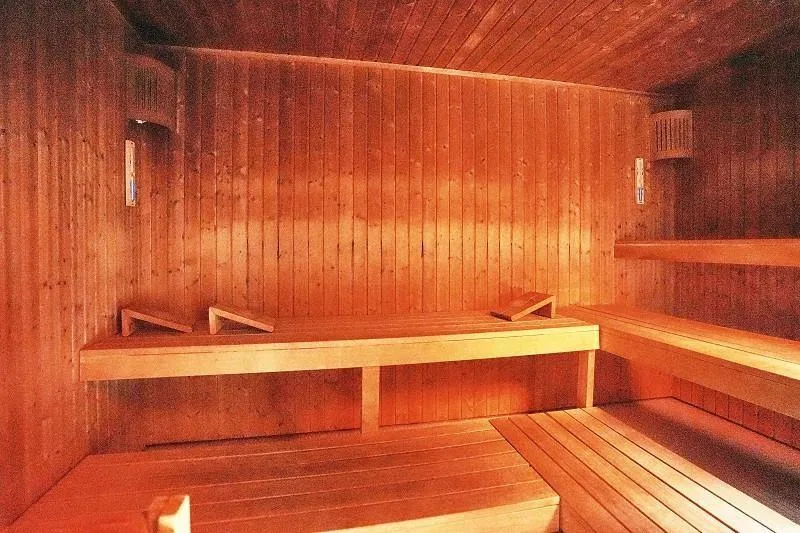 2 1/2-Zimmer-Wohnung mit Hallenbad / appartamento di 2 1/2 locali c... – foto 19 di 26