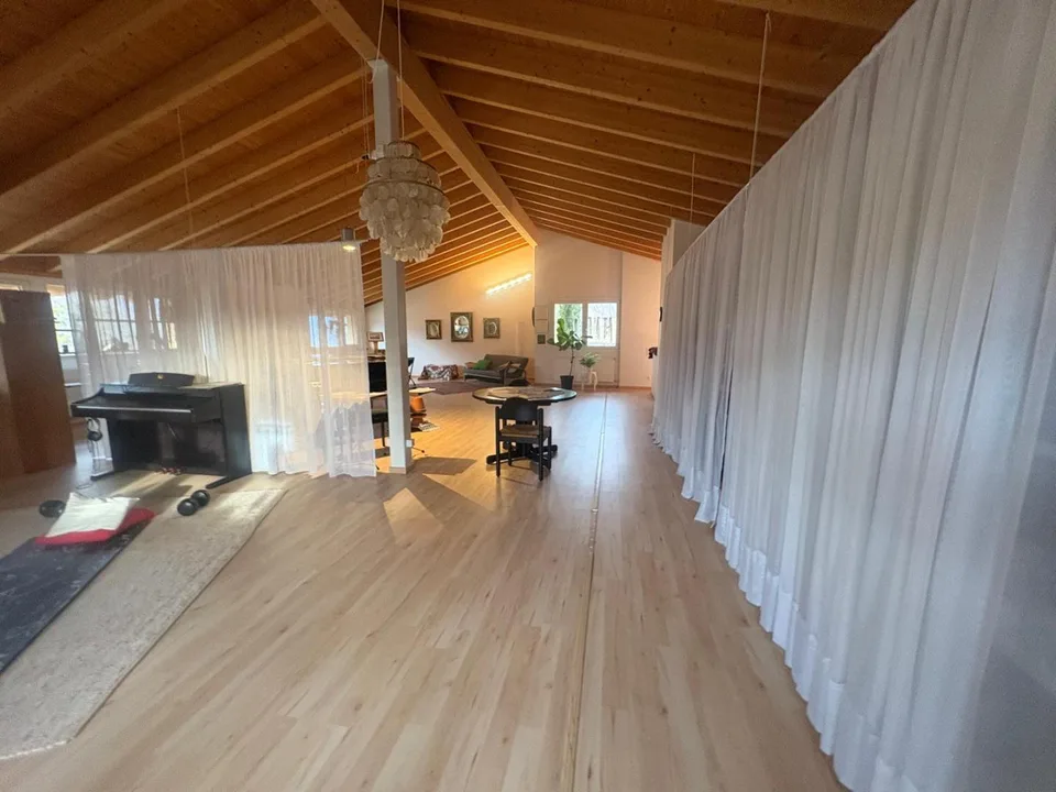 9-Zimmer-Villa mit grossem Garten, sehr ruhige, sonnige Aussichtsla... – Foto 14 von 25