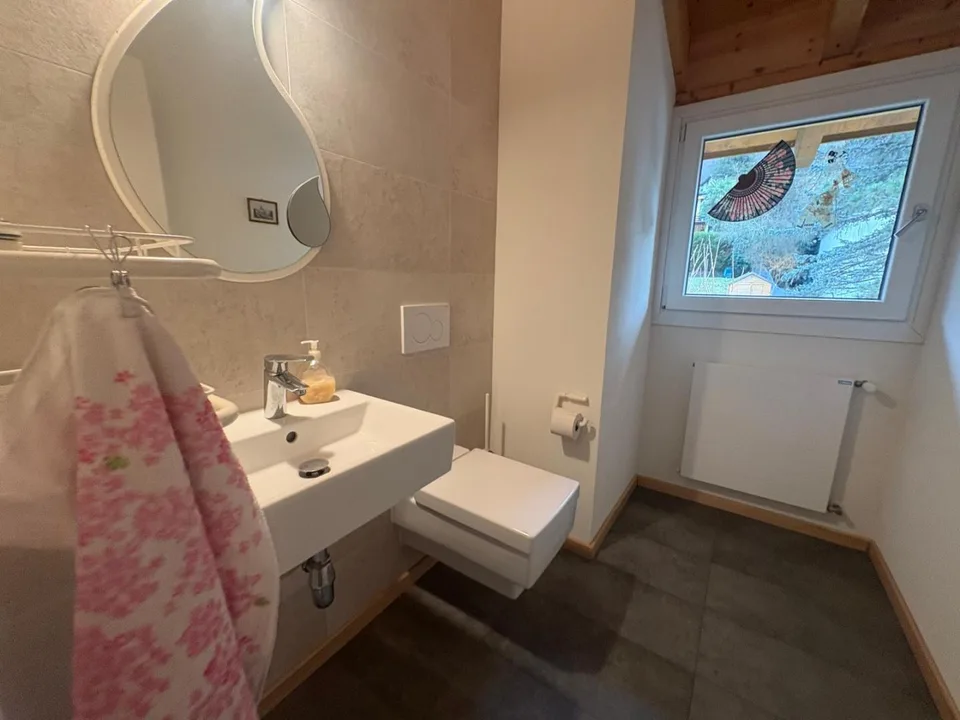 9-Zimmer-Villa mit grossem Garten, sehr ruhige, sonnige Aussichtsla... – Foto 17 von 25