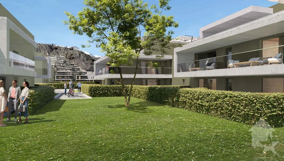 Bel attique de 4.5 pièces de 150 m2 avec terrasse