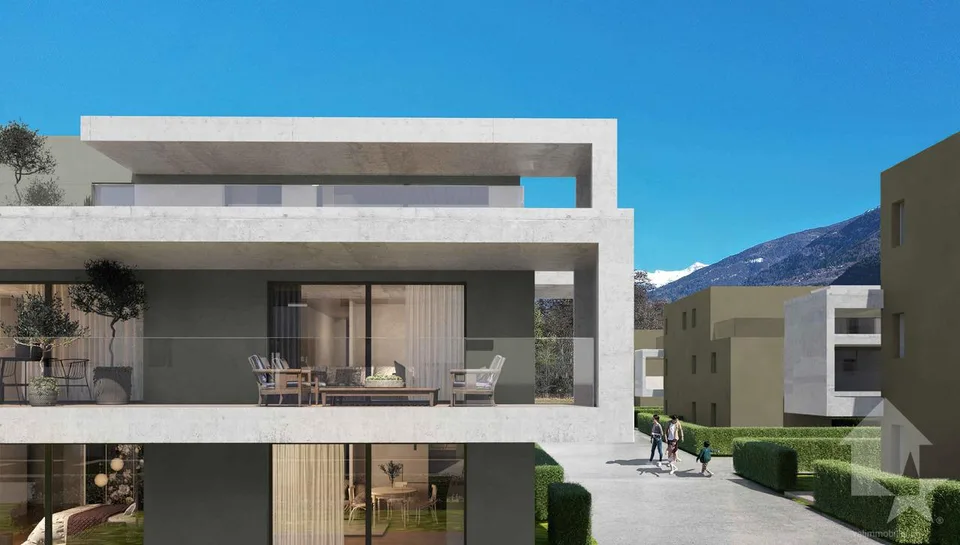 Bel attique de 4.5 pièces de 150 m2 avec terrasse