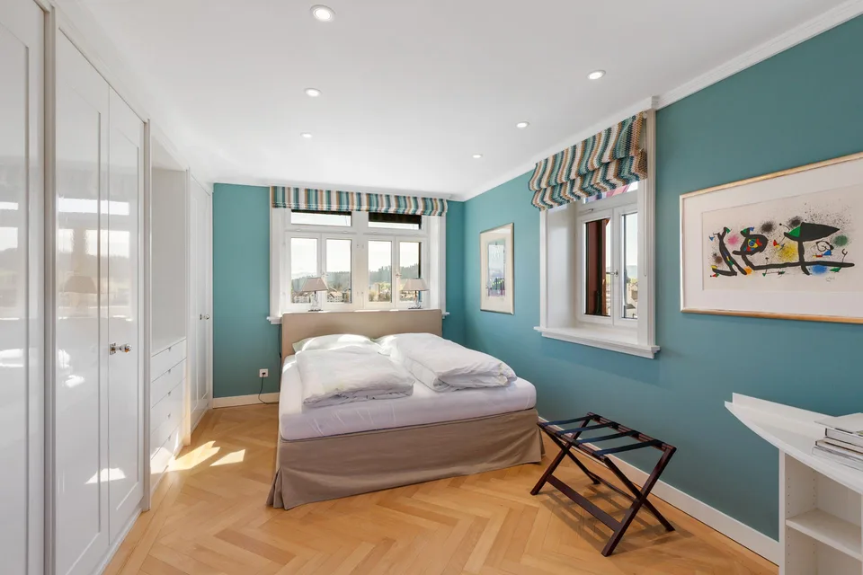 Herrschaftliche Residenz mit Alpenpanorama und zeitloser Eleganz