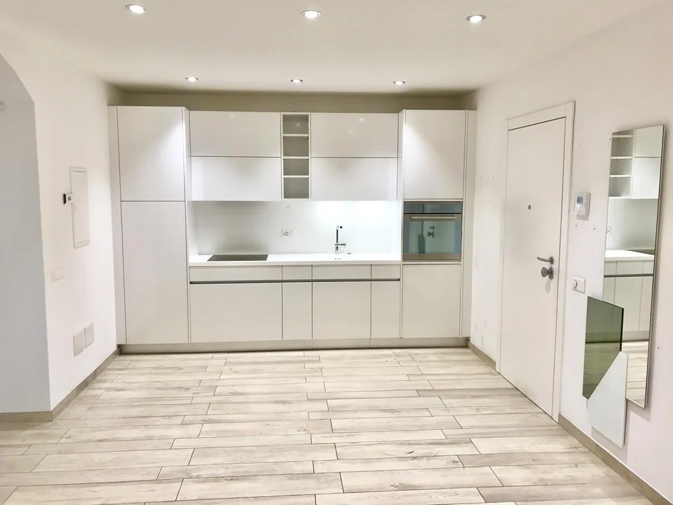 Moderne Wohnung vis-à-vis vom Coop