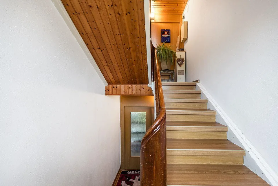 Mehrfamilienhaus mit großem Grundstück und viel Potenzial in Münchw...