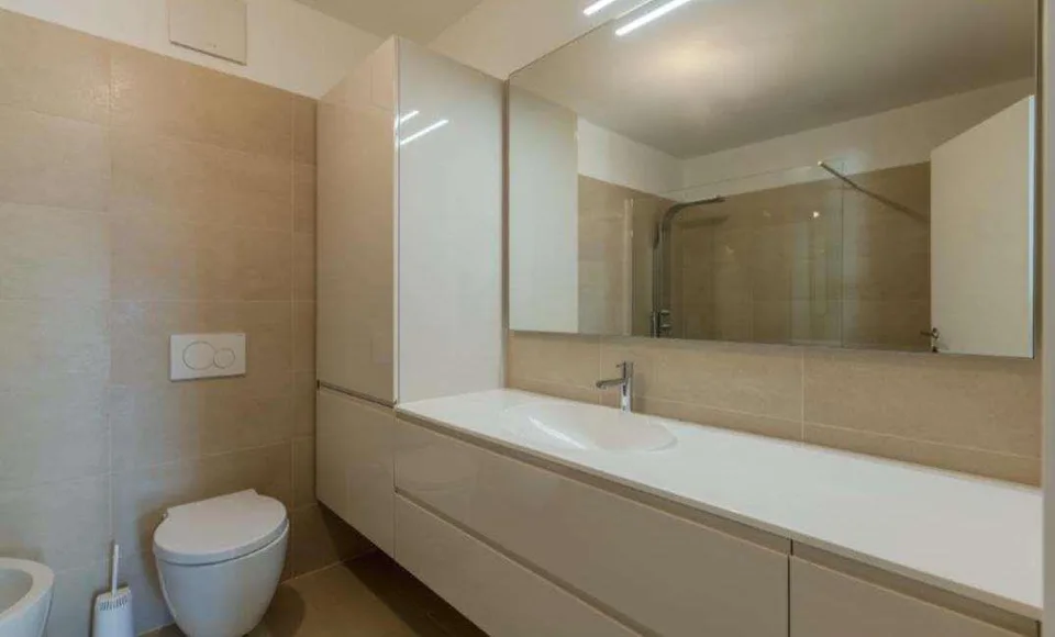 Vernate splendido appartamento con meravigliosa vista su lago e montag – Foto 8 von 13