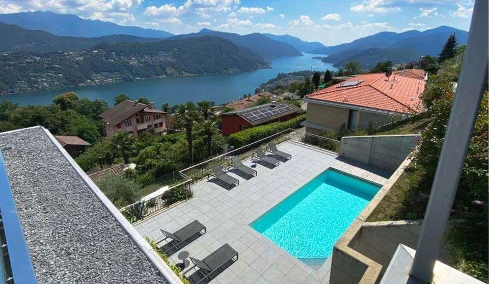 Vernate splendido appartamento con meravigliosa vista su lago e montag