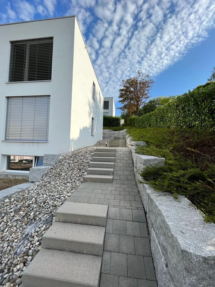 Top 4.5-Zi.-Terrassenwohnung mit Home-Office Bereich an bester Lage