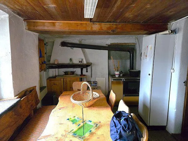 4 1/2-Zimmer-Hausteil mit grossem Grundstück Parte della casa di 4 ... – Foto 6 von 30