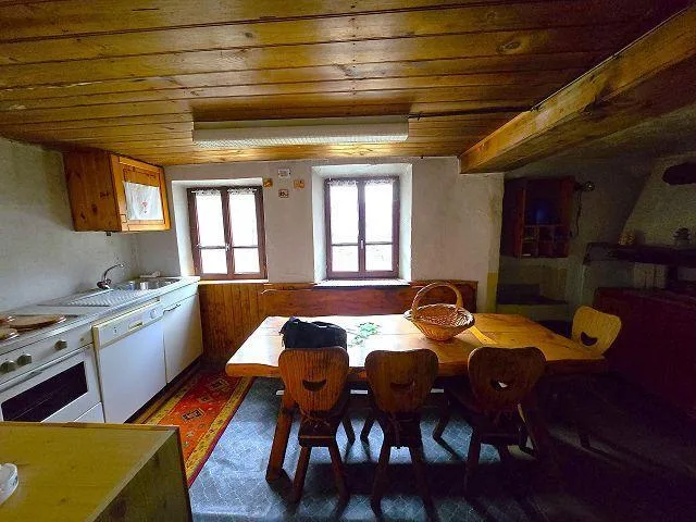 4 1/2-Zimmer-Hausteil mit grossem Grundstück Parte della casa di 4 ... – photo 9 sur 30
