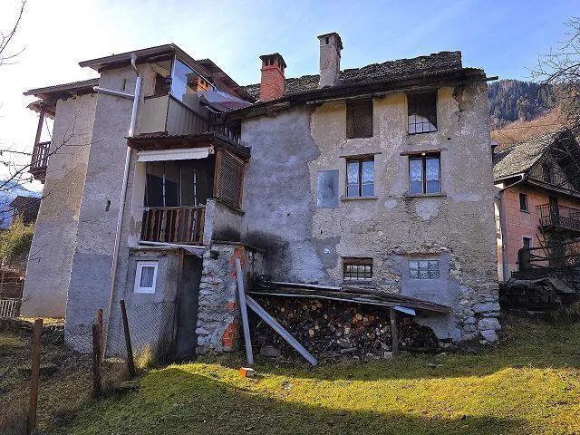 4 1/2-Zimmer-Hausteil mit grossem Grundstück Parte della casa di 4 ... – photo 29 sur 30