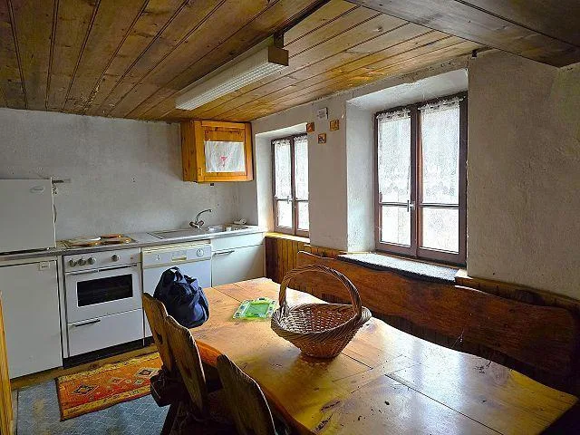 4 1/2-Zimmer-Hausteil mit grossem Grundstück Parte della casa di 4 ... – photo 8 sur 30