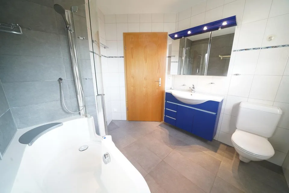 Schwellenlose 4.5-Zimmer-Wohnung mit grossem Balkon und Lift – foto 10 di 15