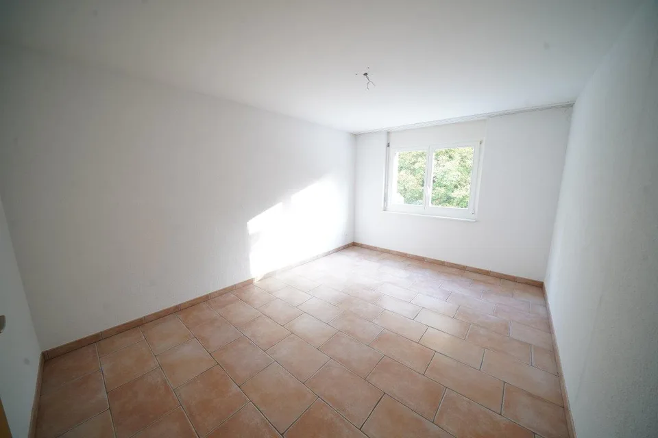 Schwellenlose 4.5-Zimmer-Wohnung mit grossem Balkon und Lift – foto 13 di 15